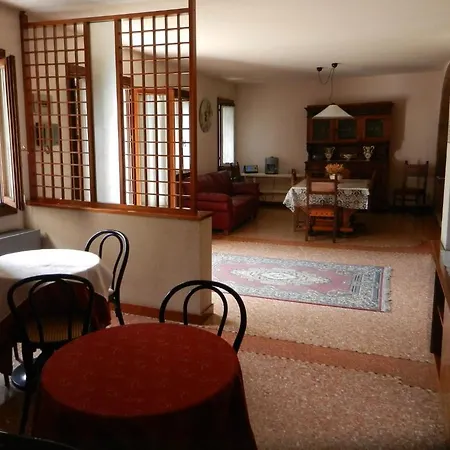 Ca' D'oro Bed & Breakfast 2*